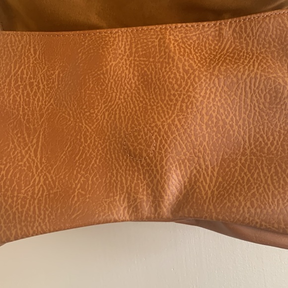 EUC Matt & Nat Chain and Studs Vegan Leather Shoulder Bag/Purse - Picture 9 of 15